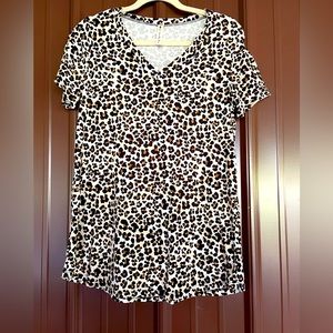 Vanilla Bay Leopard Print Tee